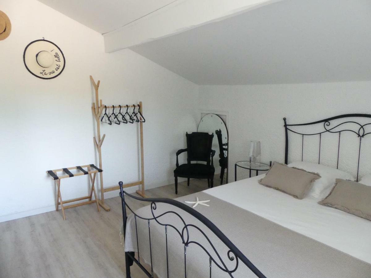 Bleuvelours Bed & Breakfast Andernos-les-Bains ภายนอก รูปภาพ