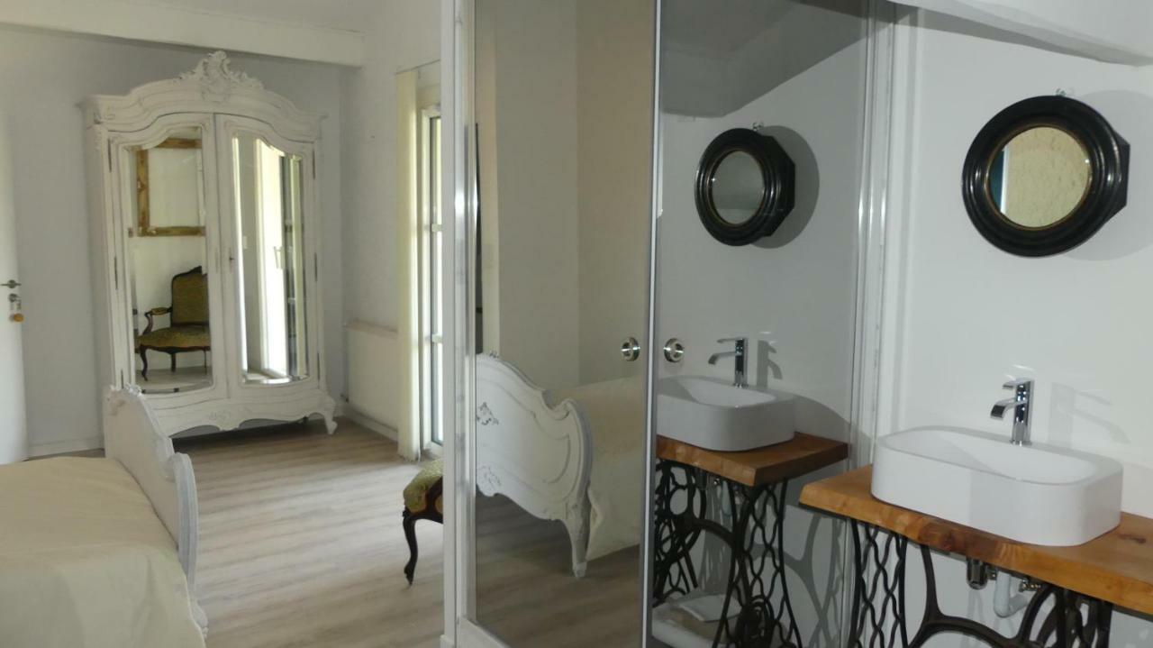 Bleuvelours Bed & Breakfast Andernos-les-Bains ภายนอก รูปภาพ